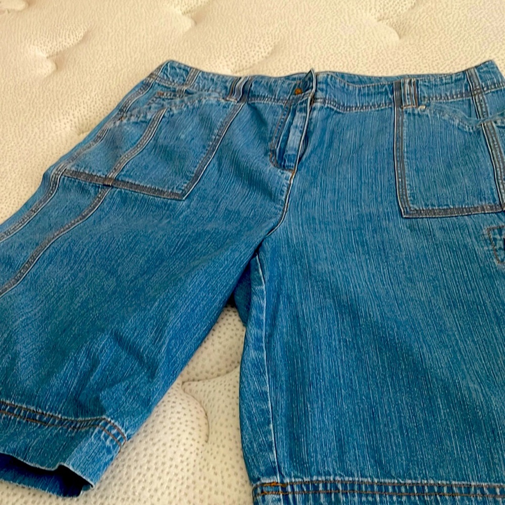Jones New York Signature blue jeans cargo shorts